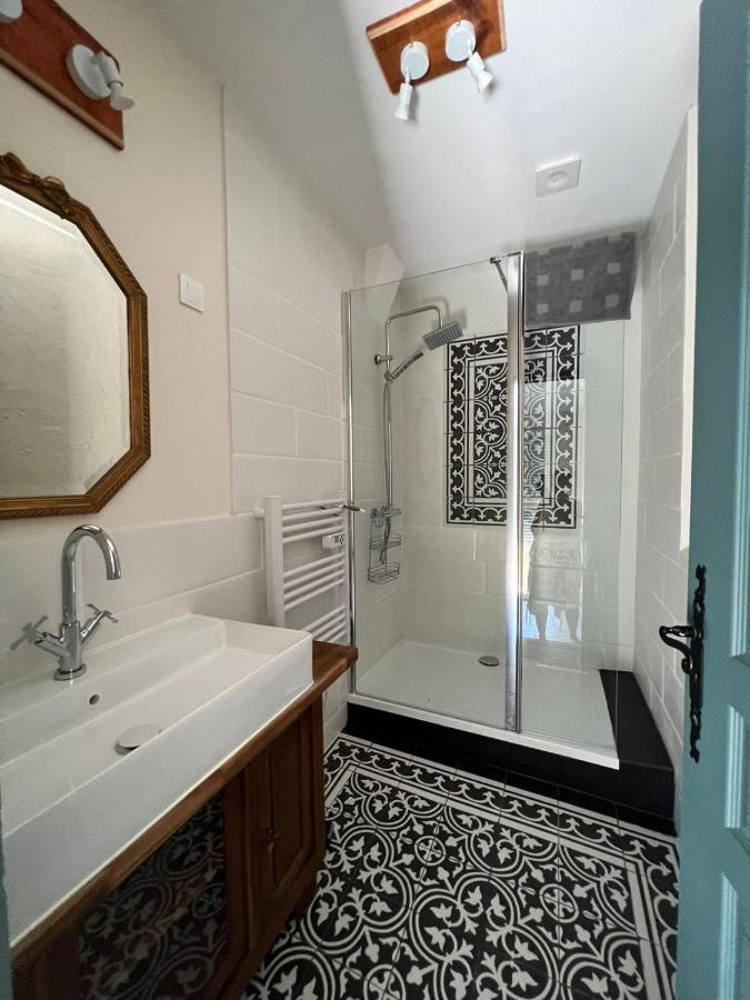 Hotel La Bastide Cardan à Saint-Sulpice-de-Pommiers Extérieur photo