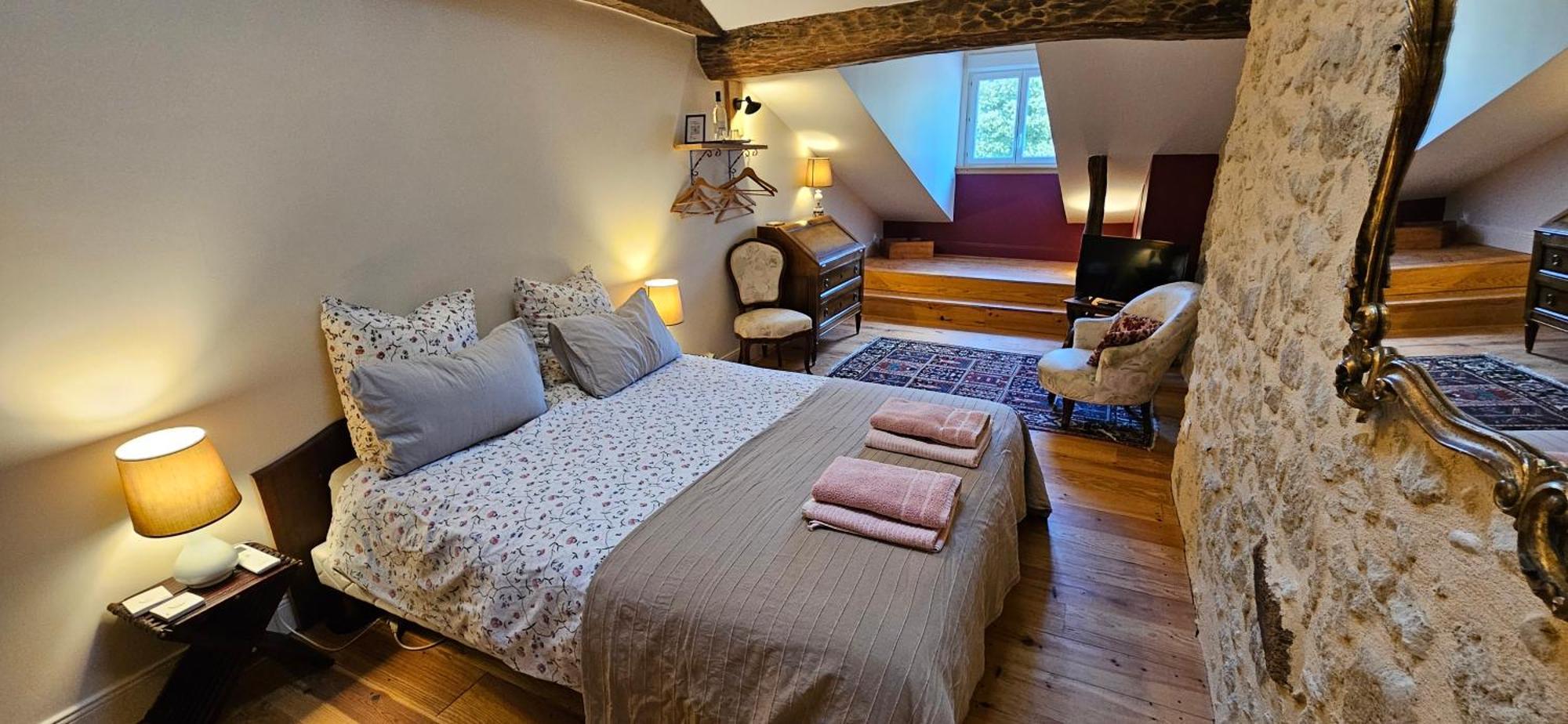 Hotel La Bastide Cardan à Saint-Sulpice-de-Pommiers Extérieur photo
