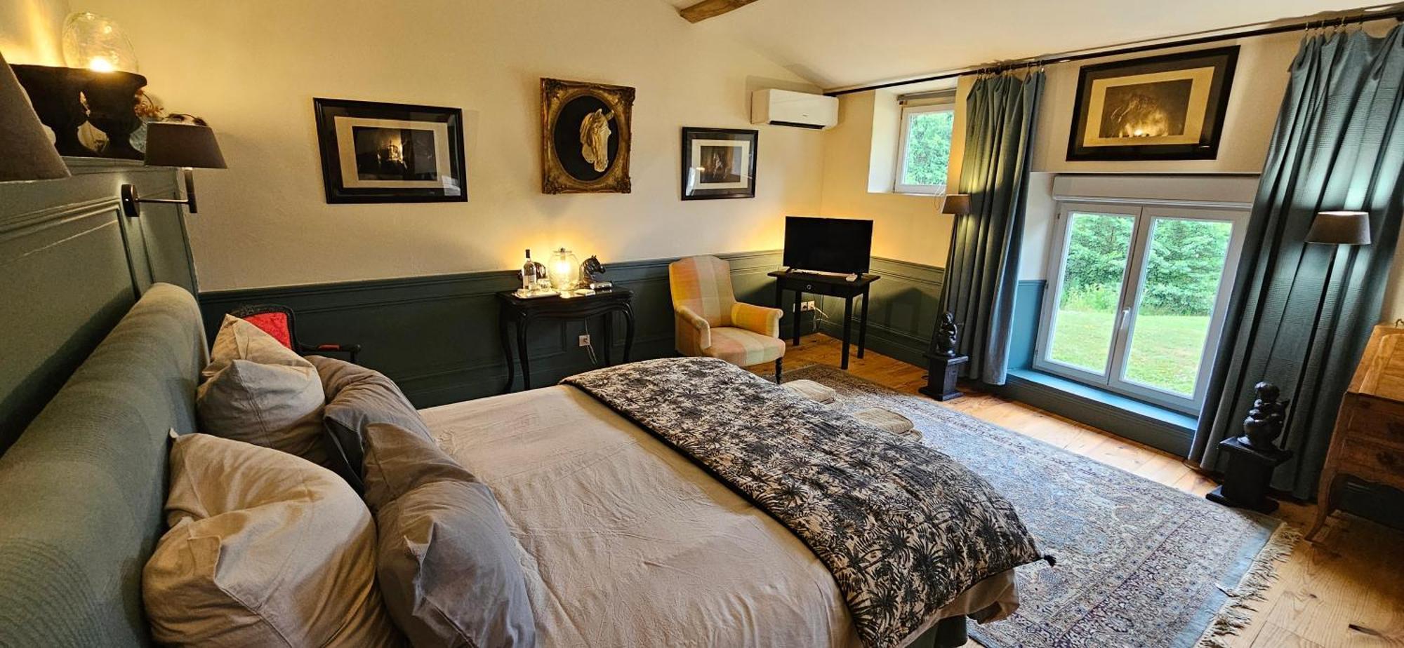Hotel La Bastide Cardan à Saint-Sulpice-de-Pommiers Extérieur photo