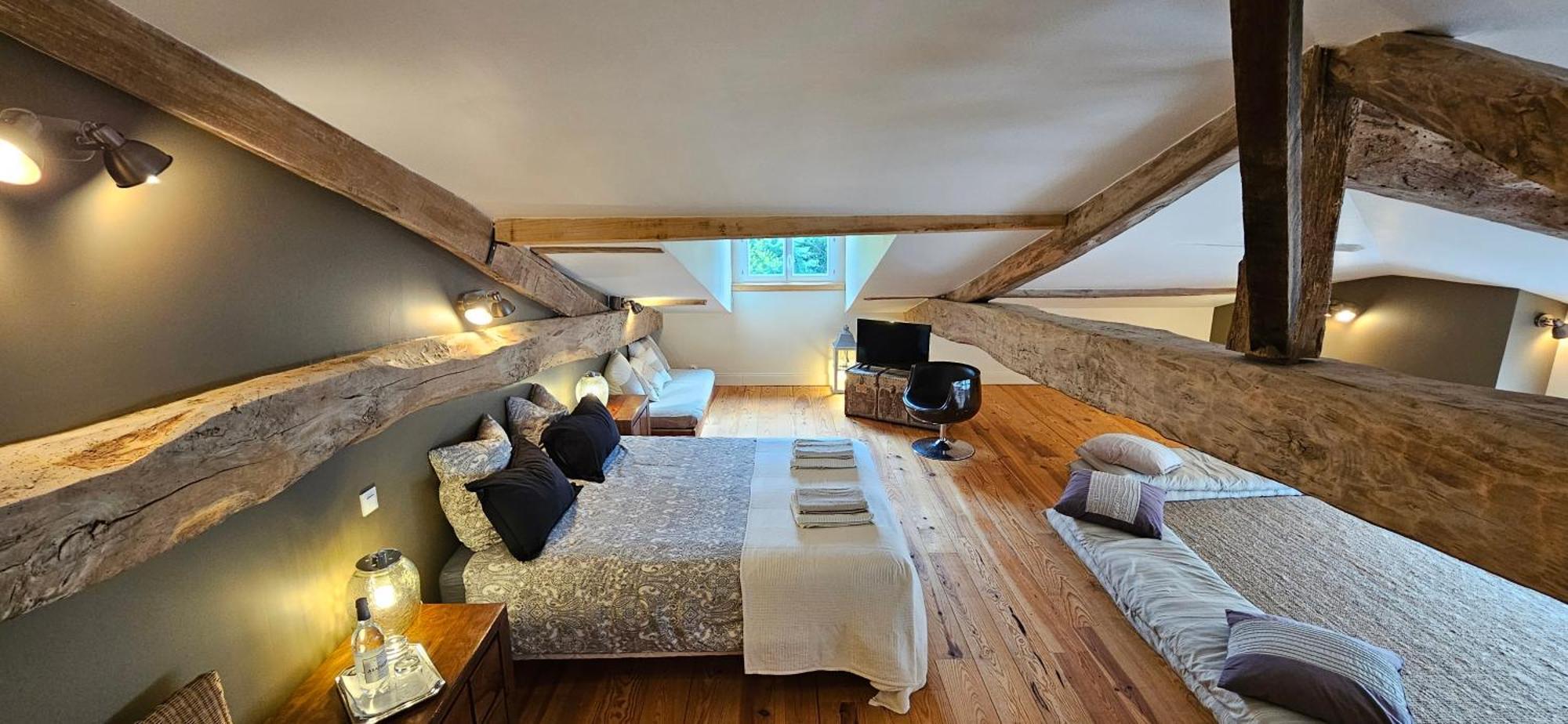 Hotel La Bastide Cardan à Saint-Sulpice-de-Pommiers Extérieur photo