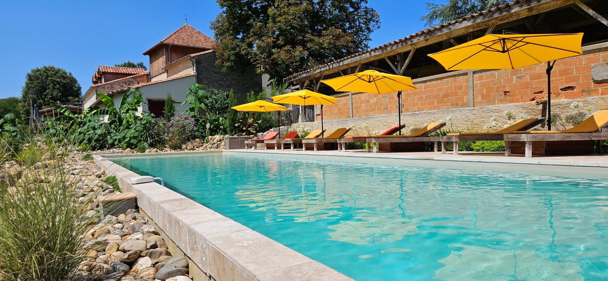 Hotel La Bastide Cardan à Saint-Sulpice-de-Pommiers Extérieur photo