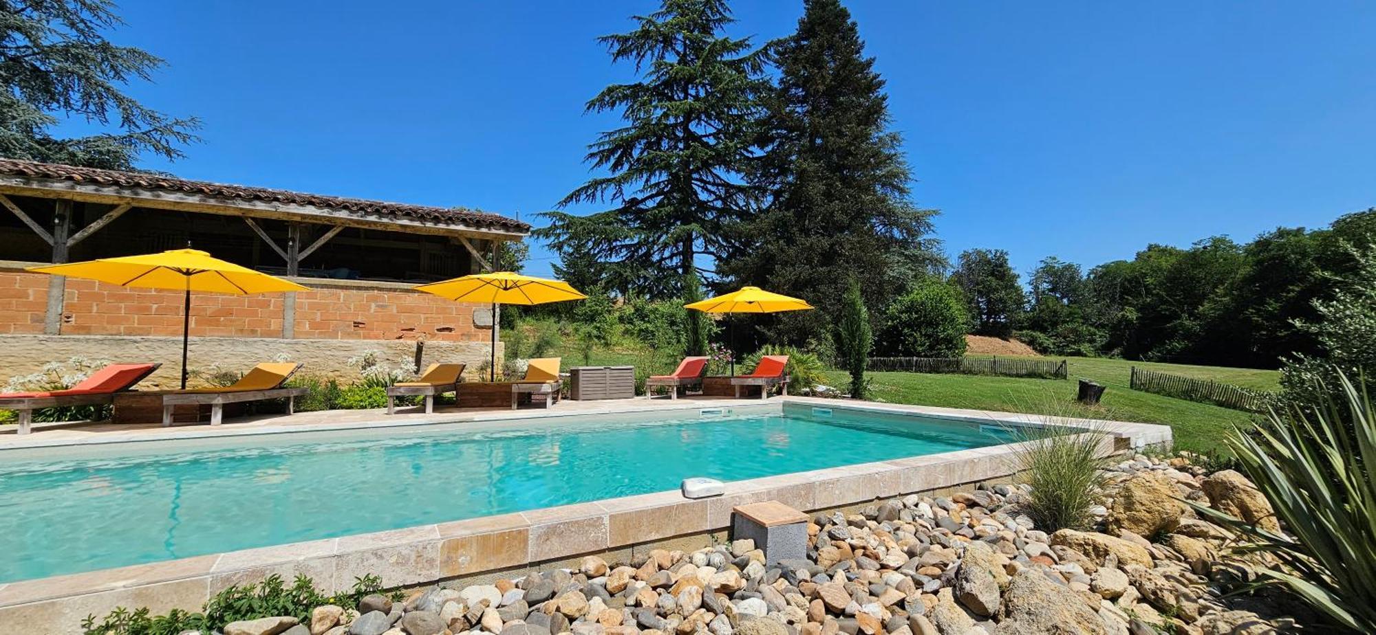 Hotel La Bastide Cardan à Saint-Sulpice-de-Pommiers Extérieur photo